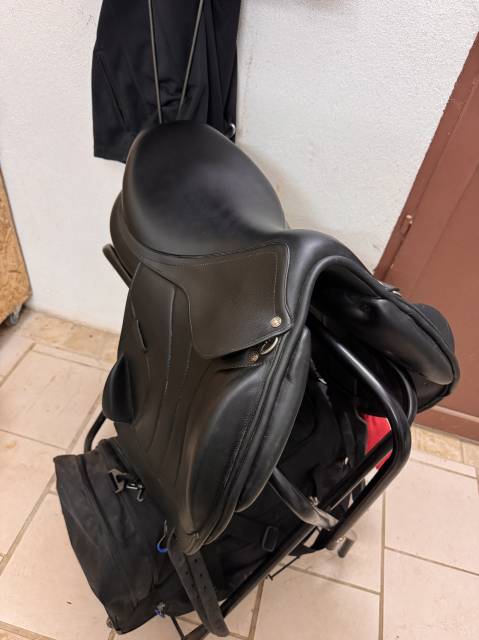 Selle monoquartier antares 17,5