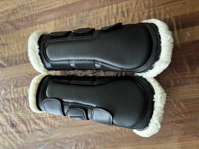 Vend gu&ecirc;tre de dressage moumoute norton taille L