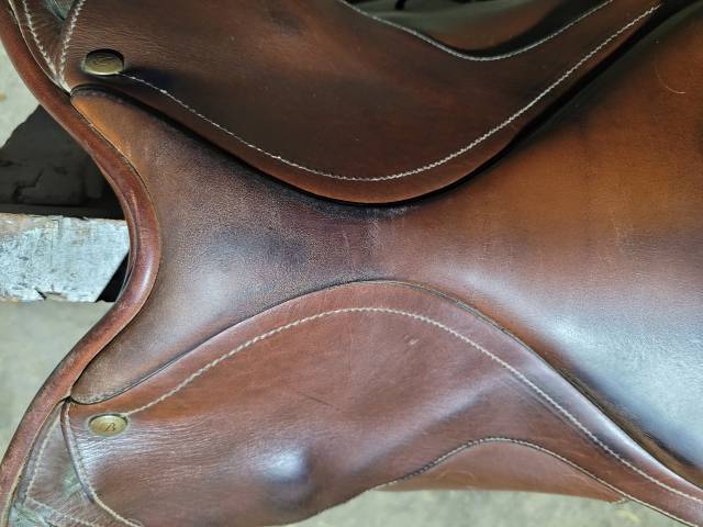 Selle bates caprilli care