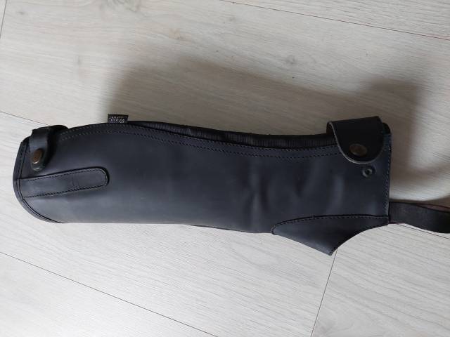 Mini chaps Equicomfort 10-12 ans en cuir noir