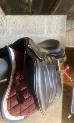 Selle Forestier SEOUL 2023 18&nbsp;pouces 