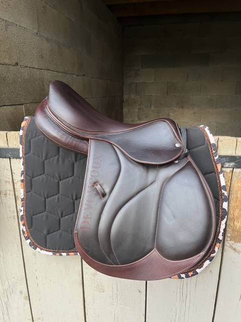 Selle devoucoux 17.5 Quartier 2A havanne 