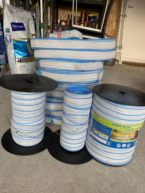 Mat&eacute;riel de cl&ocirc;ture Lacm&eacute;