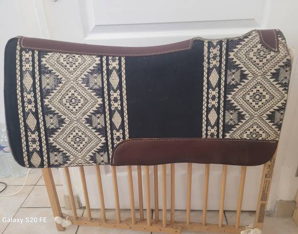 Tapis western feutrine