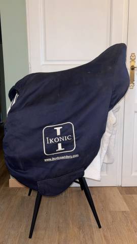 Selle Ikonic mod&egrave;le selle jumping doubl&eacute; veau