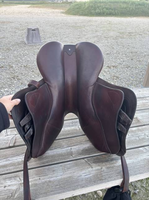 Selle CWD 2Gs mademoiselle SE 32 / 17,5'