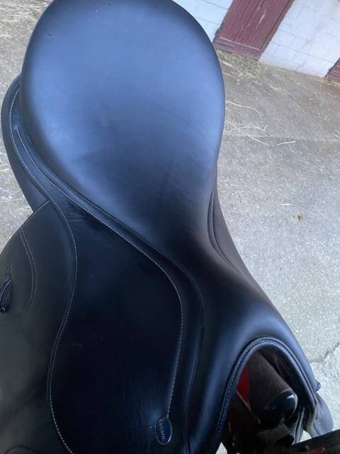 Selle Ikonic  si&egrave;ge 17,5