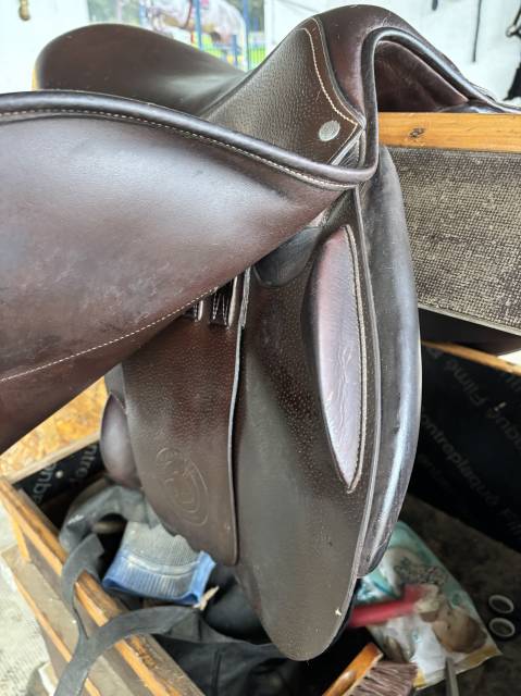 Selle S&eacute;oul Forestier 17 pouces