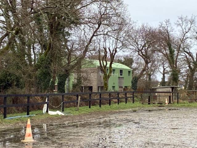 Propriété équestre sur plus de 13 ha - presqu'île de rhu