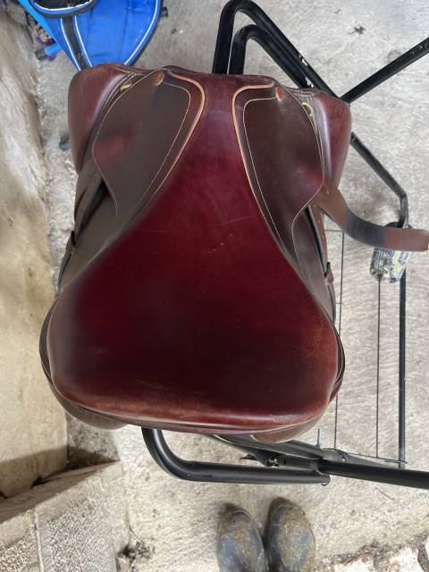 Selle HKM type saut