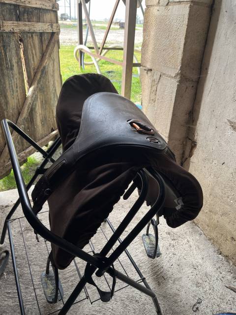 Selle HKM type saut