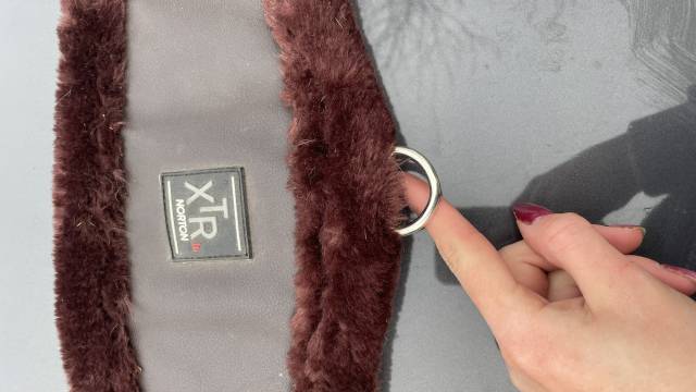 Sangle courte Norton XTR Mouton synth&eacute;tique