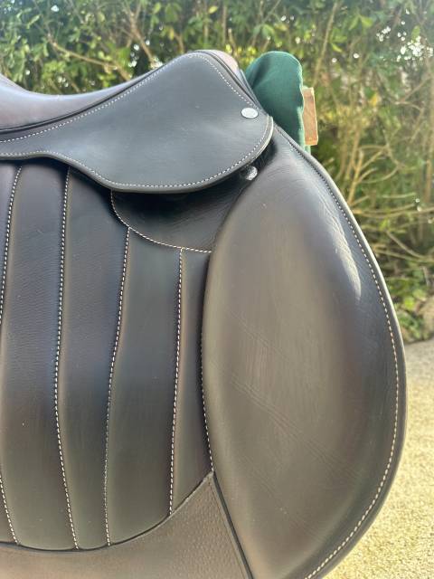 Selle d&rsquo;obstacle forestier taille 17, septembre 2023