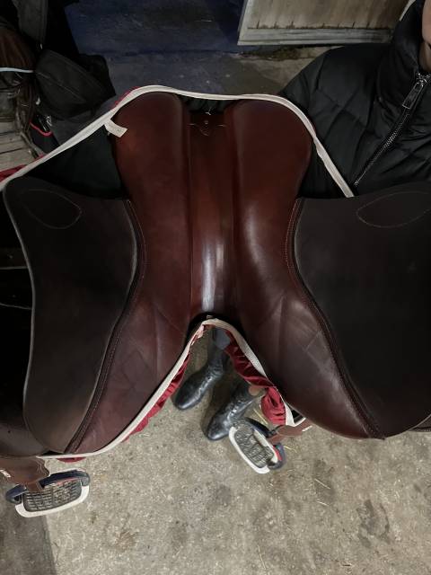 Selle CWD 17,5 pouces