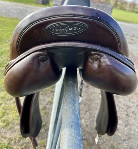 Selle d'obstacle Fran&ccedil;ois Tanguy 17"