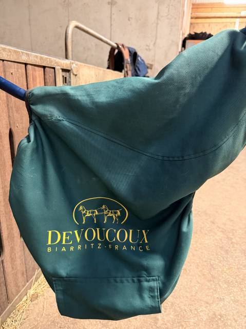 Selle mono quartier  marron CWD 17.5"