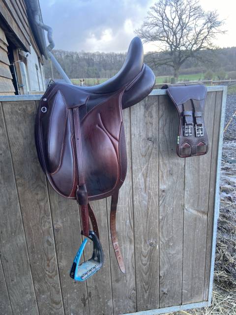 Selle Devoucoux Makila Lab Havane &ndash; &eacute;tat quasi neuf