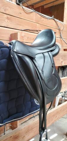 Selle dressage Antares 17&rsquo;