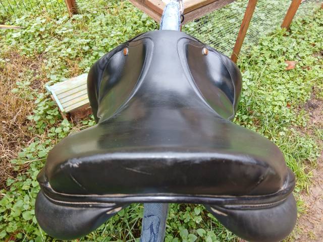 SELLE MIXTE CUIR NOIR 17&rsquo;́ ERIC THOMAS
