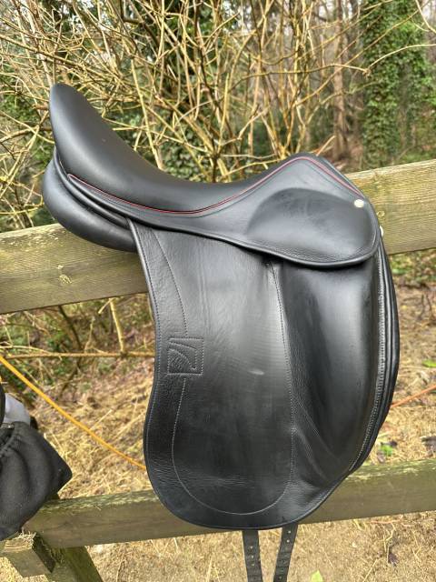 Selle de dressage Childeric DAC 2019