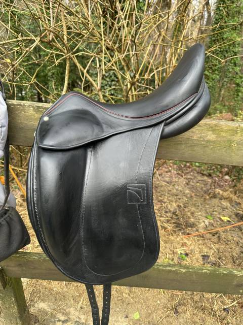 Selle de dressage Childeric DAC 2019