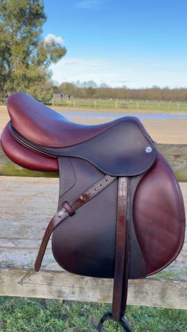 Selle CWD 2022 17 pouces