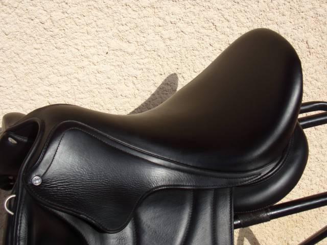 Selle Dressage Antares Cadence 17'5