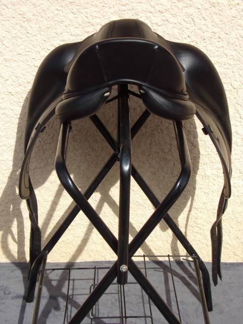 Selle Dressage Antares Cadence 17'5