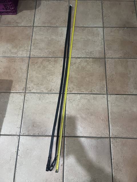 Rênes ou rênes allemande NEUF  Cuir noir lisse  