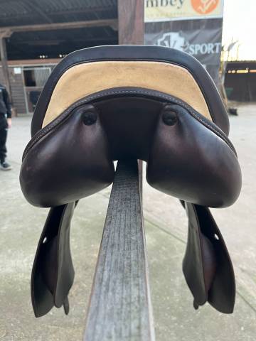 Selle Prestige mixte mod&egrave;le Triomphe taille 17 pouces