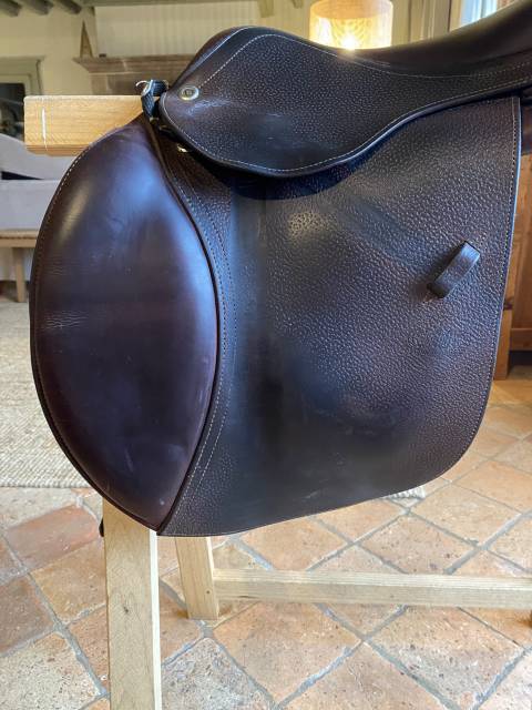 Selle  CWD double quartiers couleur tabac