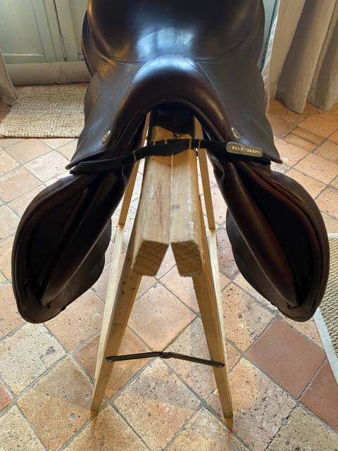 Selle  CWD double quartiers couleur tabac