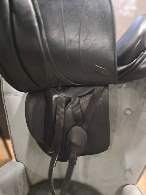 Selle dressage 17"