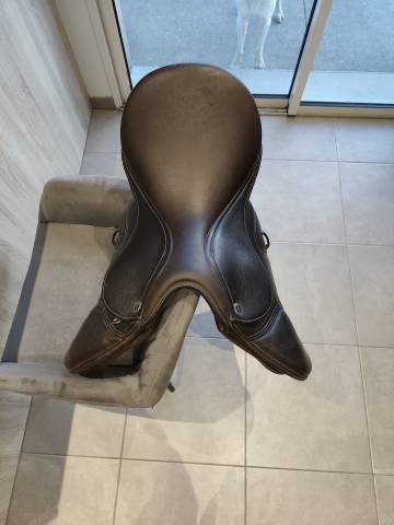 Selle ikonic mixte comfort 17"