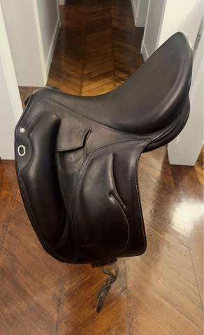 Vente Selle de dressage DEVOUCOUX