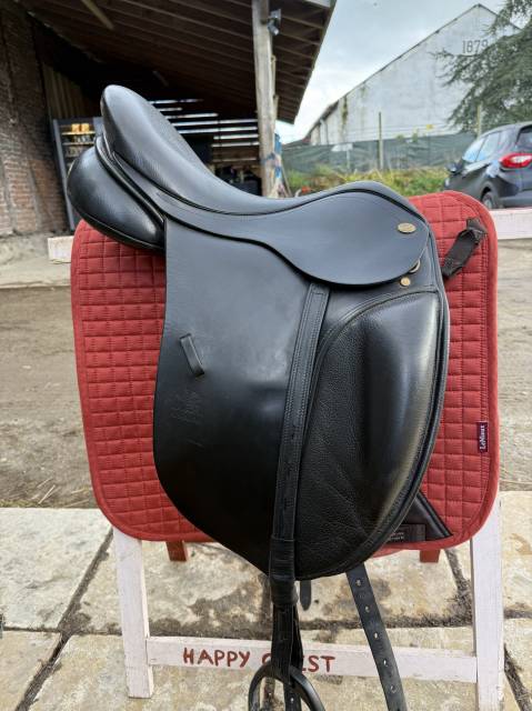 Selle dressage fairfax arcade interchangeable 17,5&rsquo;