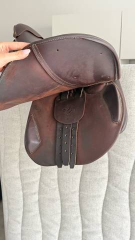 &bull; Antar&egrave;s Signature obstacle 17,5 cuir veau comme neuve