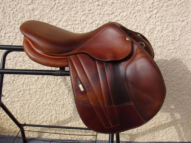 Selle Butet Doubl&eacute;e Veau  17'