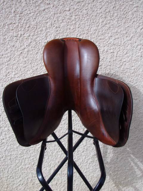 Selle Butet Doubl&eacute;e Veau  17'