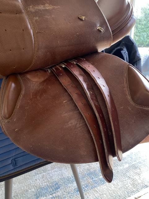 Vends selle d&rsquo;obstacle Zaldi mod&egrave;le new star Taille 17 