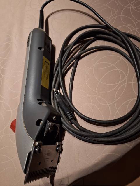 tondeuse heiniger delta 3 pour chevaux