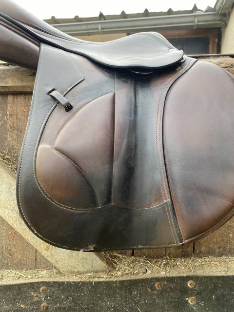 Selle Equipe Carbon 17,5