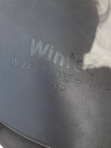 Wintec 500 SC Hart troussequin carr&eacute; 17"