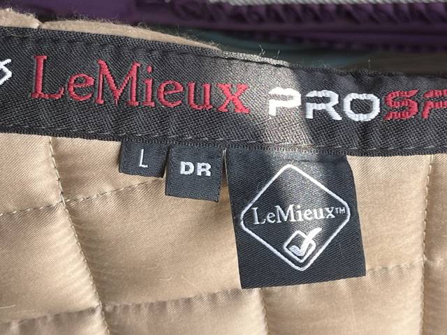 Tapis de selle LeMieux dressage beige