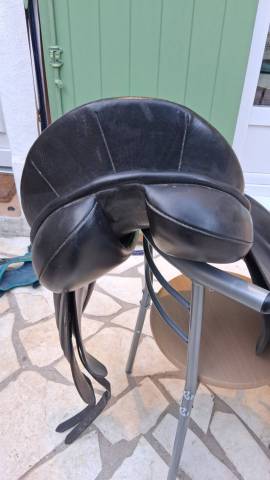 Selle de dressage
