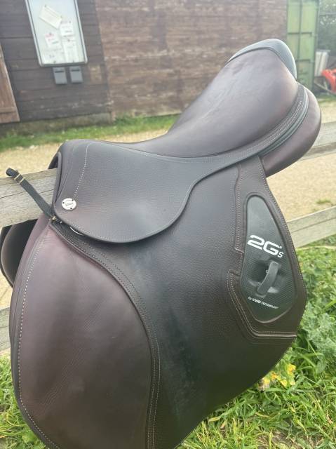 à vendre : selle cwd 2gs 18” – cso