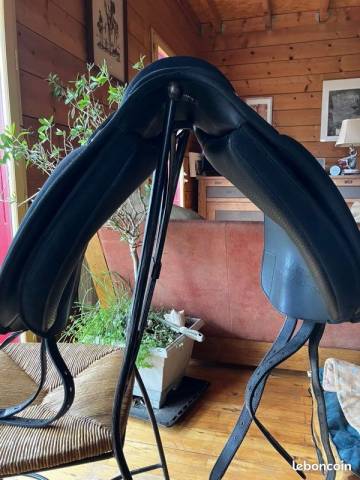 Selle Wintec Pro Dressage 42cm 16 1/2&acute;