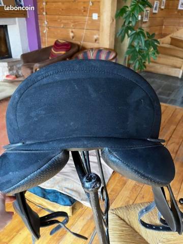 Selle Wintec Pro Dressage 42cm 16 1/2&acute;