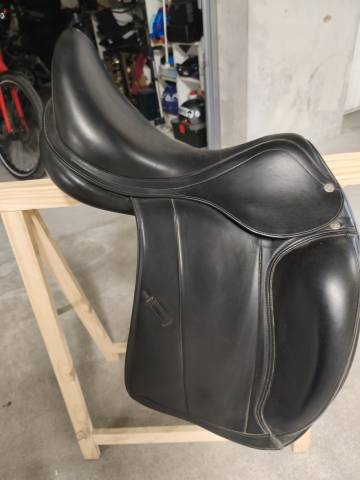 Selle dressage equipe 17
