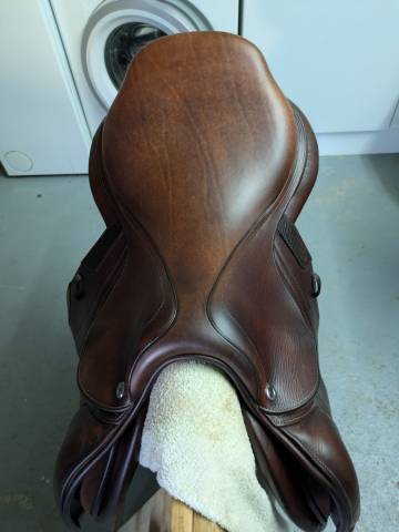 Vends selle CWD SO1 de 2022 taille 18 pouces